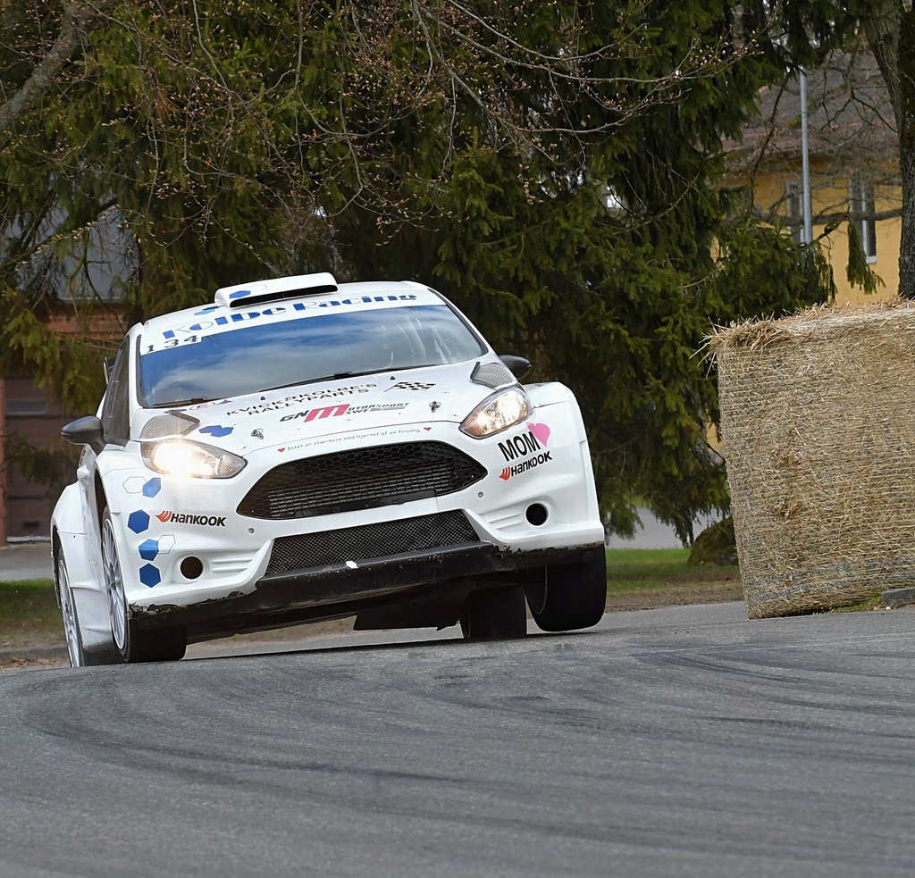Kenneth Kolbes første entré med en 4-hjulstrukket rallybil resulterede efter en kort testtur i en Top 3-placering 0,7 sekunder fra den samlede andenplads i Hässleholms GP
(Foto: MD/autoMOTIV - specialpress@gmail.com)
